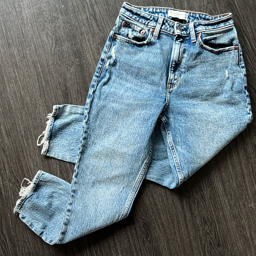 Abercrombie & Fitch Mom Jeans - Curve Love